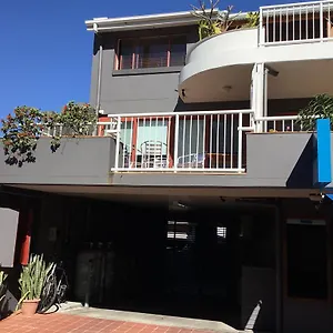 Byron House Apartment